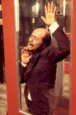 Guarda online The Phone Box gratuitamente.