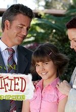 Guarda online Mortified gratuitamente.